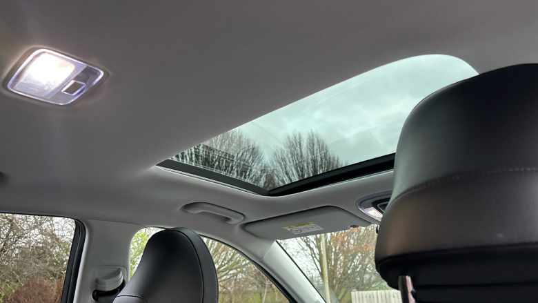 Hyundai KONA 160kW Ultimate 65kWh 5dr Auto [Lux Pack/Leather] Electric Hatchback